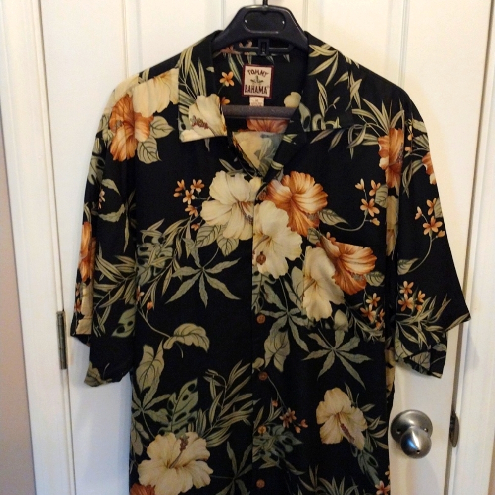 Tommy Bahama silk casual button down shirt.